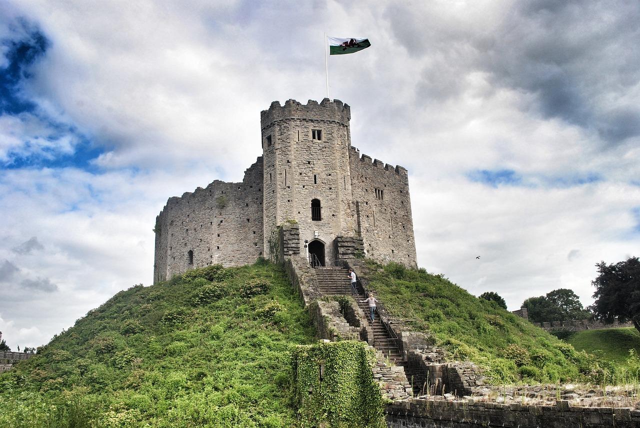 Image of castle on a mound in Cardiff